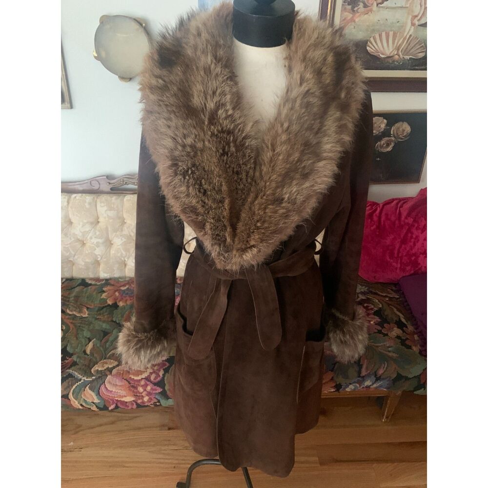Brown Suede Vintage Jacket with Fur trim - Picture 4 of 6
